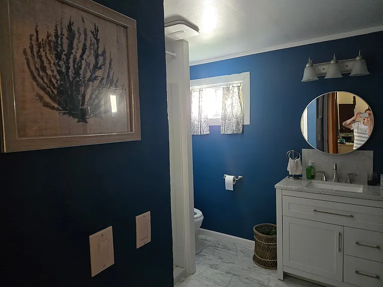 213 Hickory St #STUDENT RENTAL — Photo 12