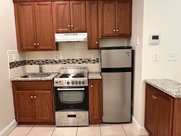 1420 Christian St Floor 2