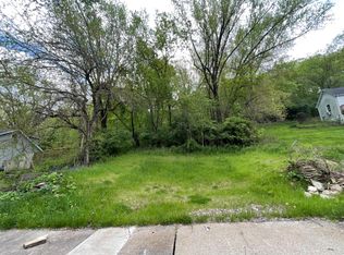 175 Market St, Aurora, IN 47001