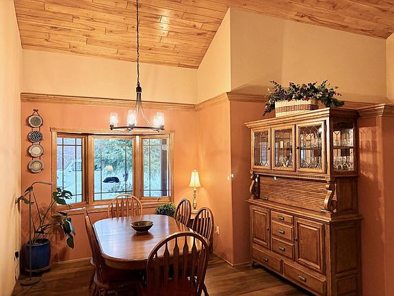 5th image of 551 West Grouse Road