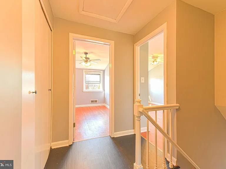 1130 Linden Ave — Photo 11