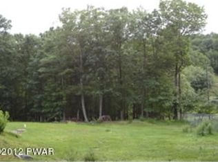 426 Log Tavern Rd, Milford, PA 18337