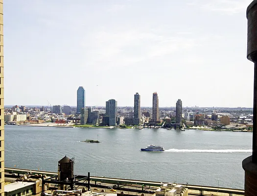 Rented by Thrasher Real Estate | media 17