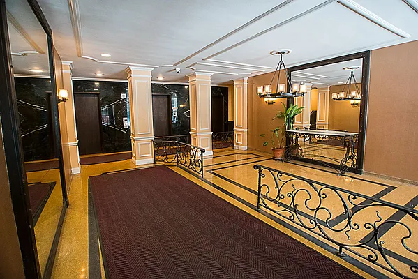 Rented by Living Room NY Corp | media 14