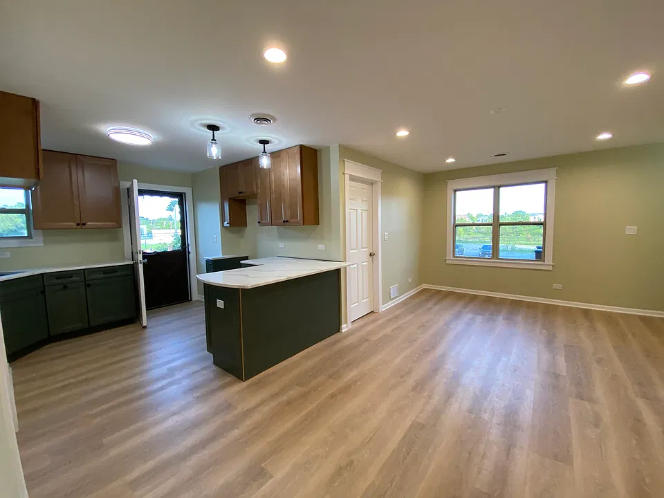 66 S Old Rand Rd #3