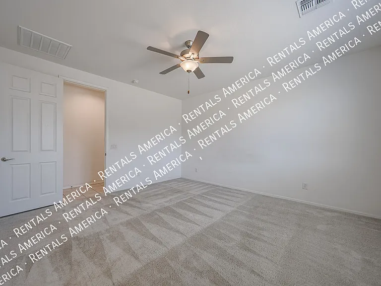 7513 W Illini St — Photo 30