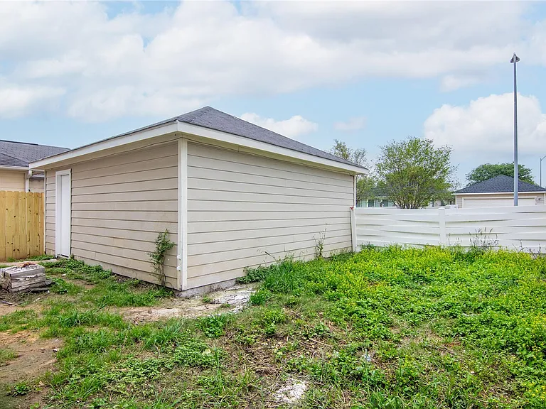 20911 Young Meadows Way — Photo 47