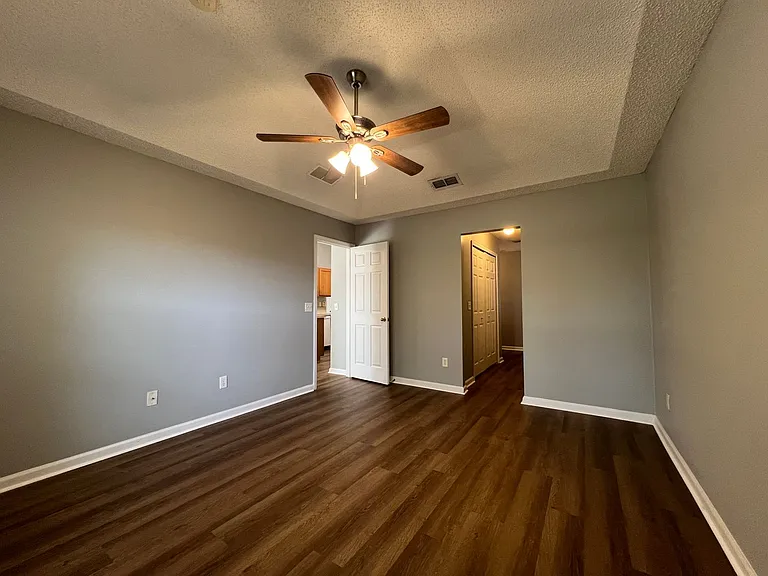 8382 S Stelling Dr — Photo 9