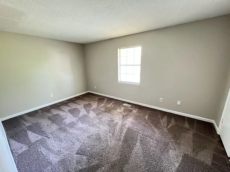1410B Cherrycrest Dr #B — Photo 15