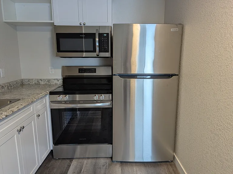640 E Idaho St #203 — Photo 6