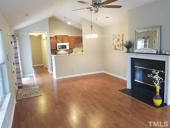 2nd image of 403 Devlin Pl