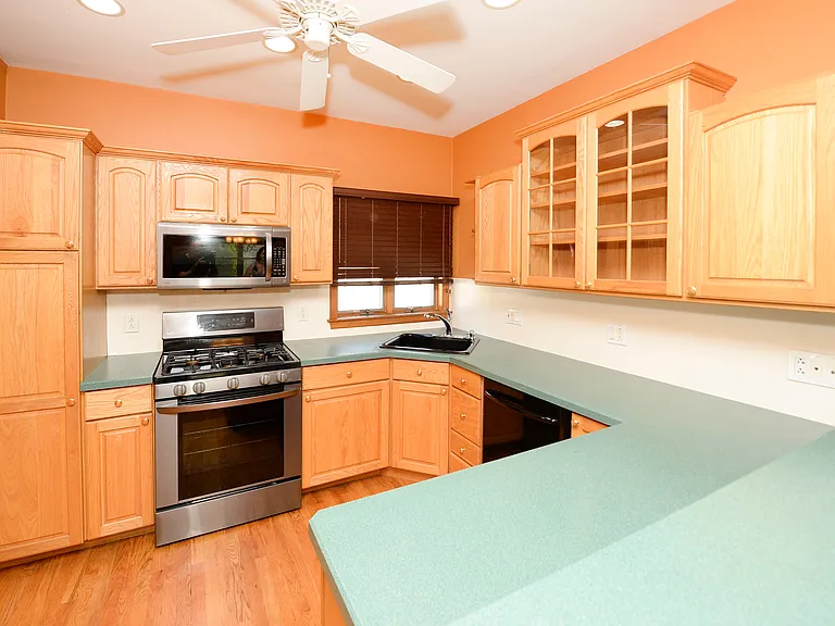307 Central Ave — Photo 6
