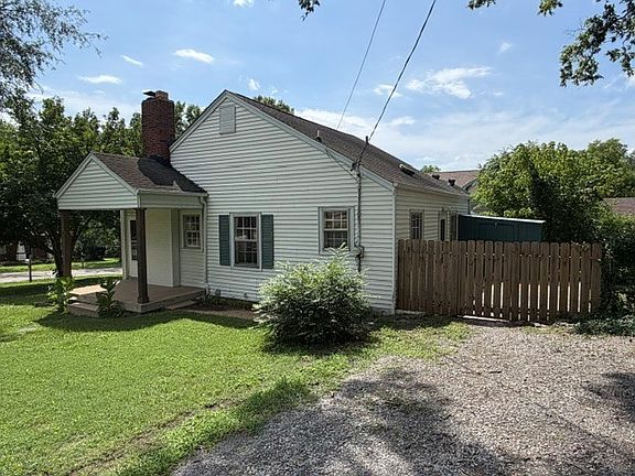 2nd image of 1245 McAlpine Ave