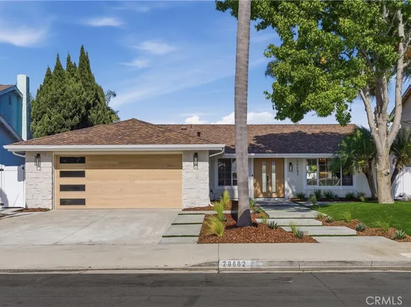 20682 Queens Park Ln, Huntington Beach, CA 92646