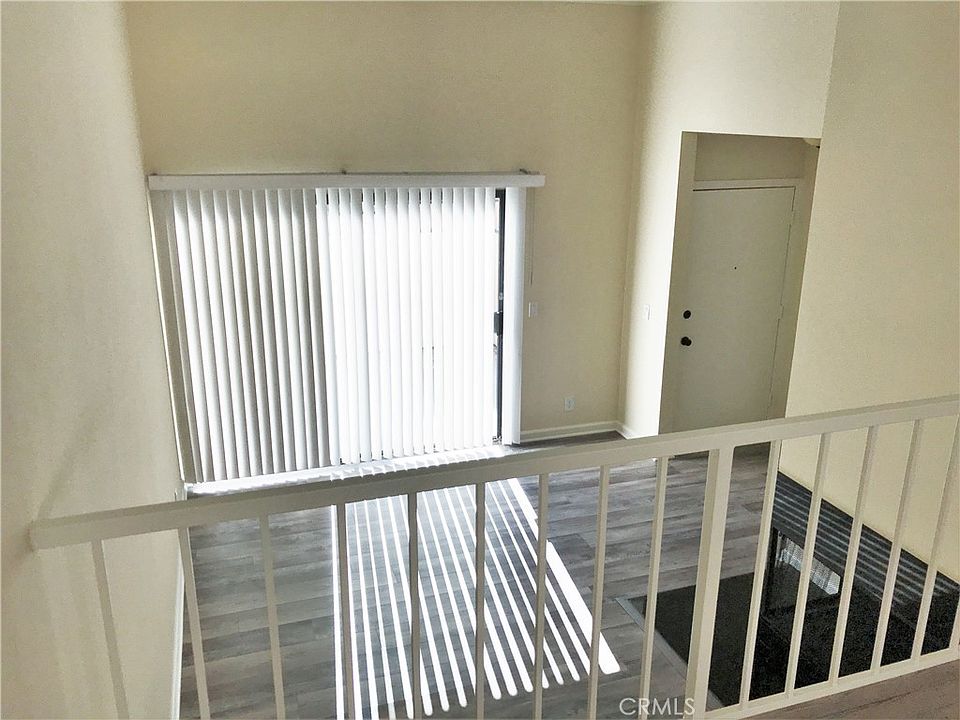 1st image of 27629 Nugget Dr APT 3