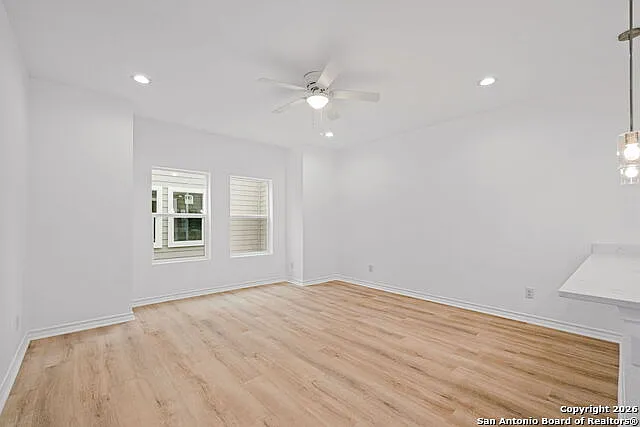 3 bed, 2.5 bath, 1180 sqft, $1,400 — Photo 2