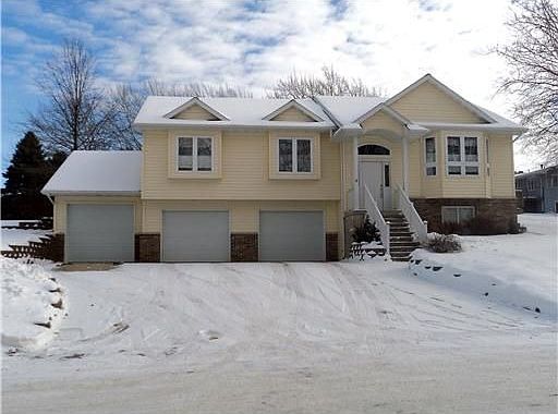 1st image of 209 Wildwood Dr NE