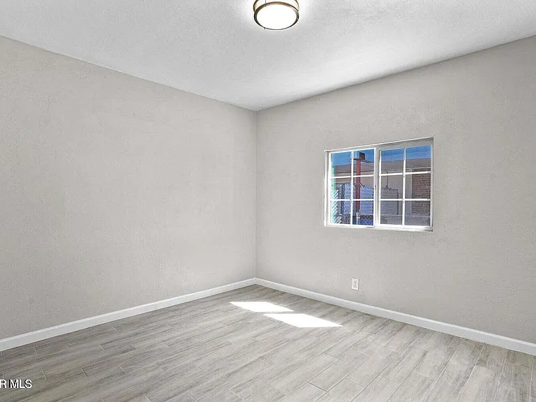 5021 Tetons Dr — Photo 18