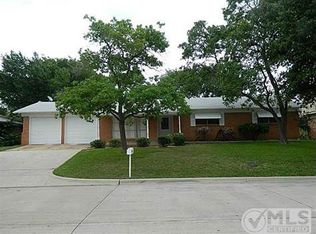 1220 Desiree Ln, Hurst, TX 76053