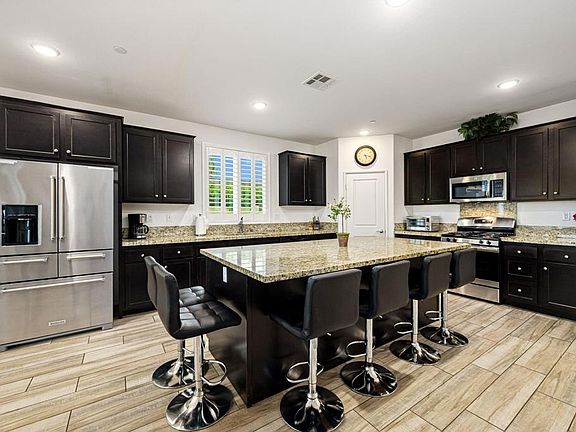 4th image of 82980 Longfellow Ct