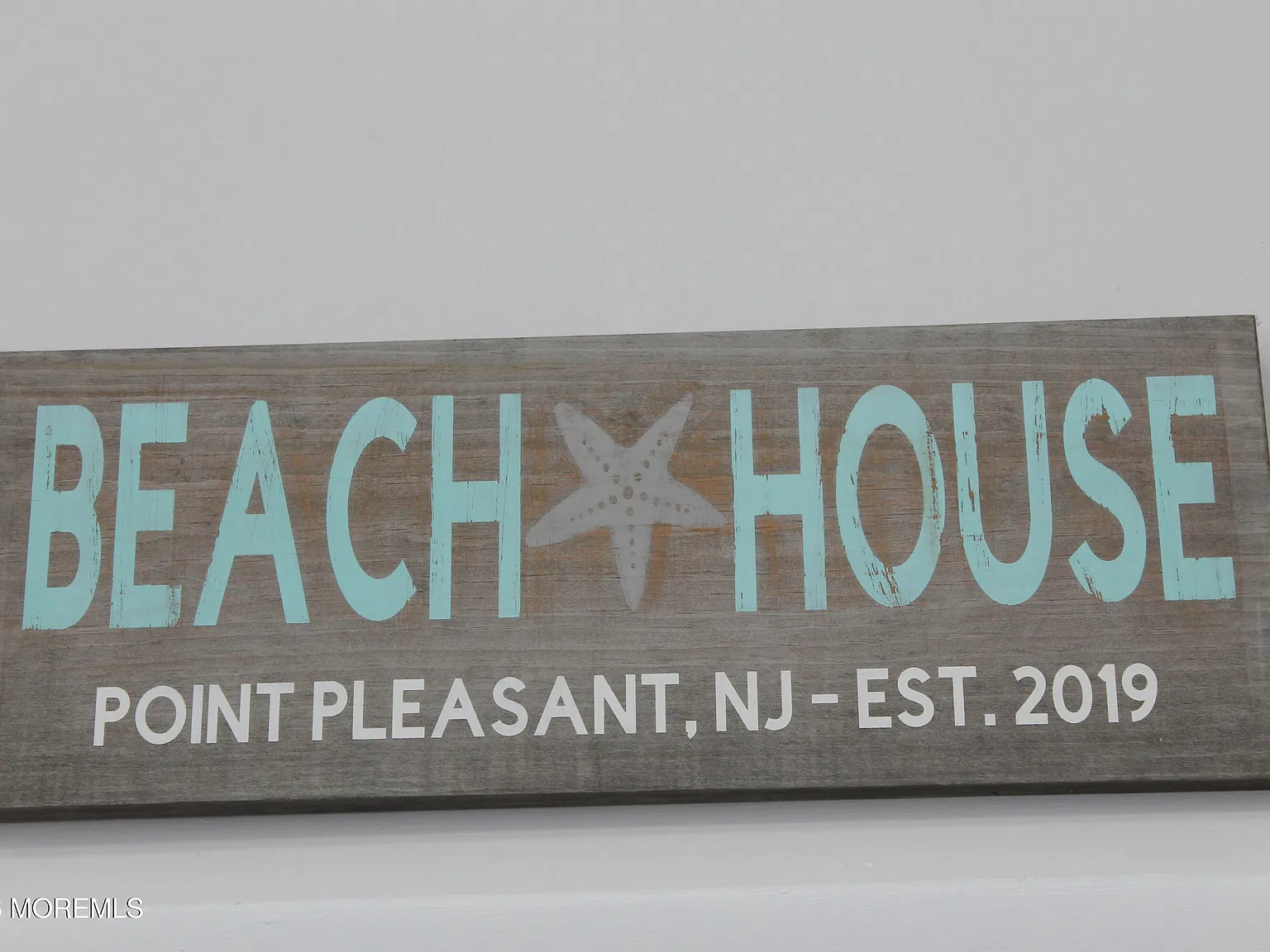 4 bed, 2.5 bath, $4,000 — Photo 2