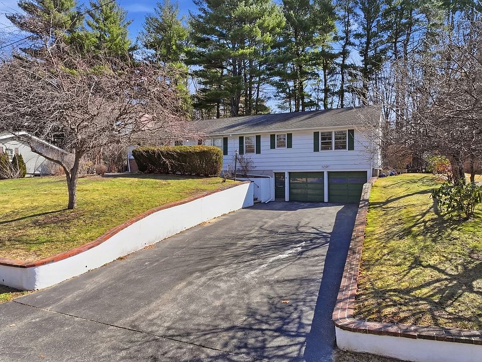 1st image of 7 Little Tree Ln