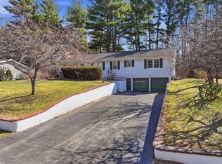 7 Little Tree Ln, Framingham, MA 01701