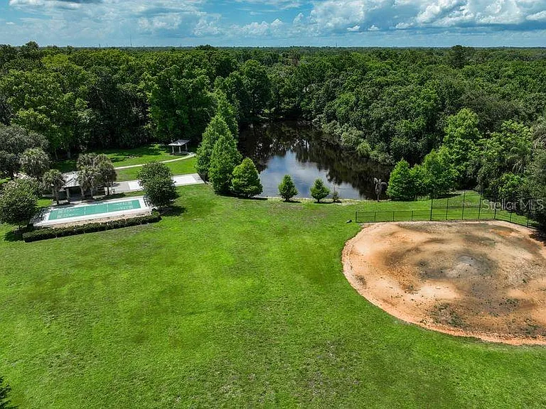 622 Anhinga Rd — Photo 65