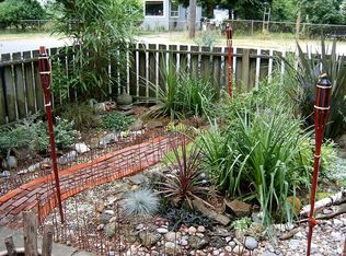 9850 25th Ave SW, Seattle, WA 98106