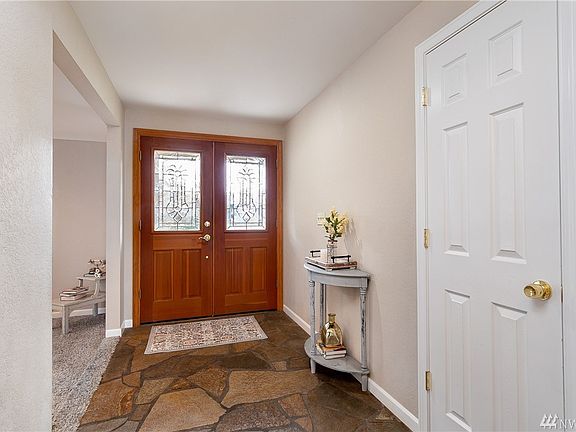 4th image of 2104 86th Avenue Ct E