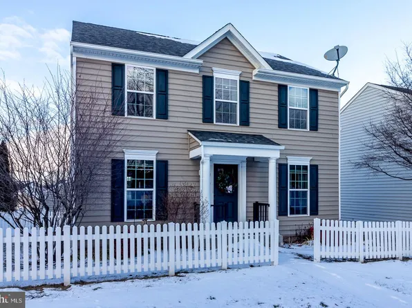 810 Wren Ln, Cochranville, PA 19330