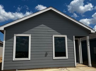 6730 Chert Chase, Elmendorf, TX 78223