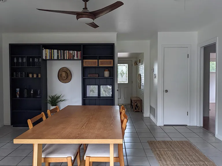 1104 Sycamore Dr — Photo 7