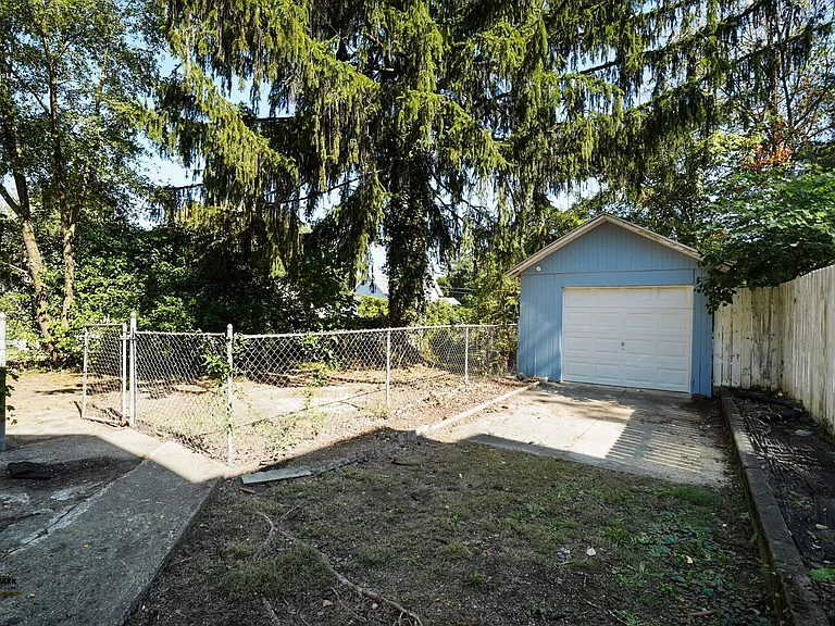 588 Mount Vernon Rd — Photo 39