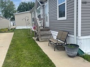 1110 11th St, Winnetka, IL 60093