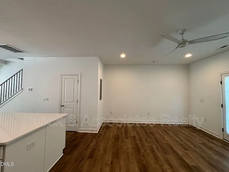 5710 Parker Pines Ct — Photo 22