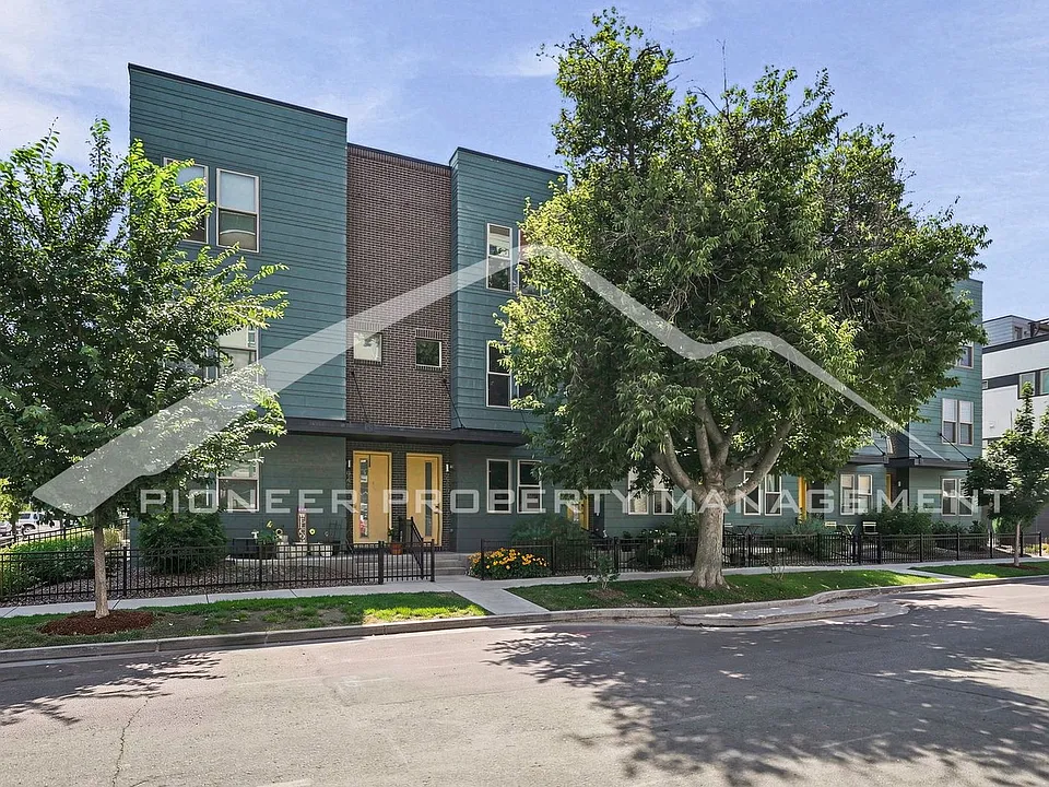 940 Navajo St