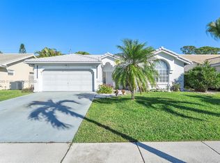 5179 Rosen Blvd, Boynton Beach, FL 33472