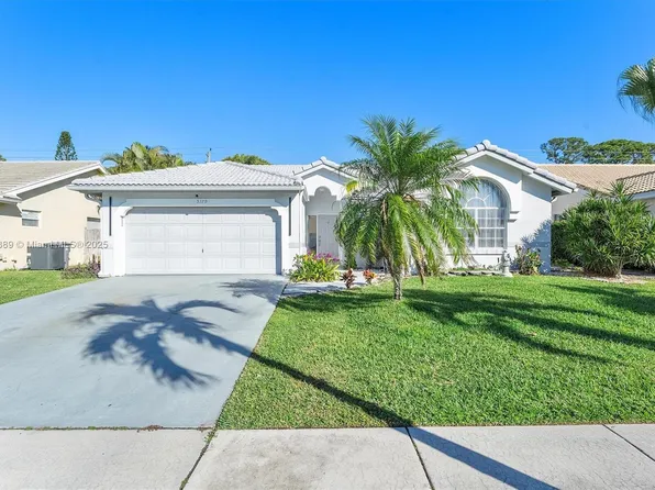 5179 Rosen Blvd, Boynton Beach, FL 33472