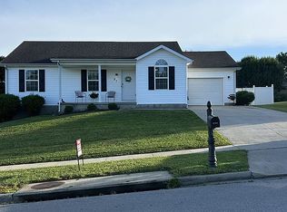 27 E Madison Ave, Danville, KY 40422