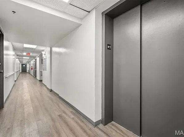 Riverview Apartments