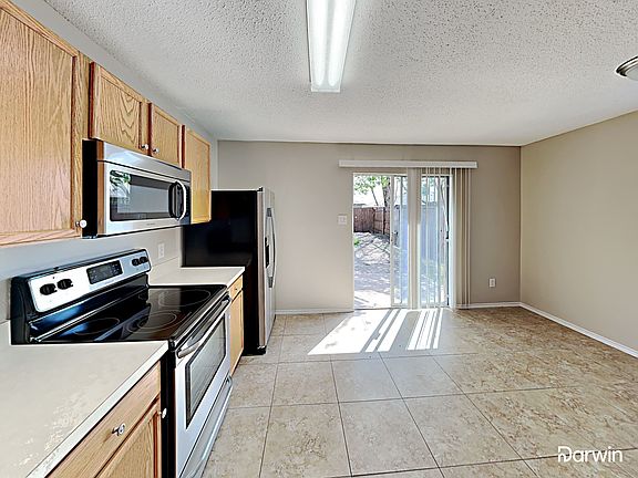 2nd image of 2429 Graystone Dr
