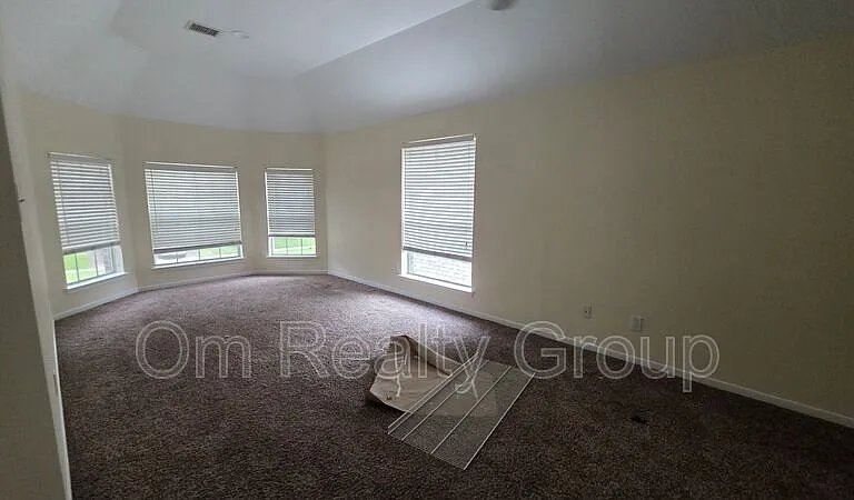 15335 Garett Green Cir — Photo 5