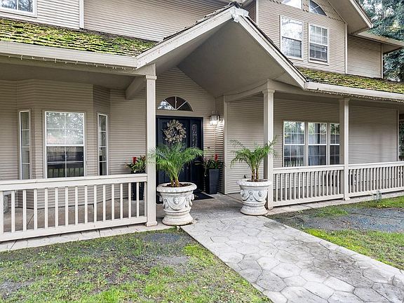 5th image of 6978 Hillcrest Dr