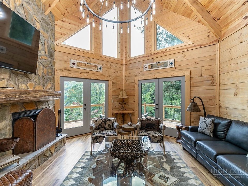 1st image of 130 Autumn View Lane