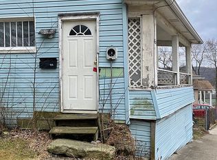 916 Saint Clair Ave, East Liverpool, OH