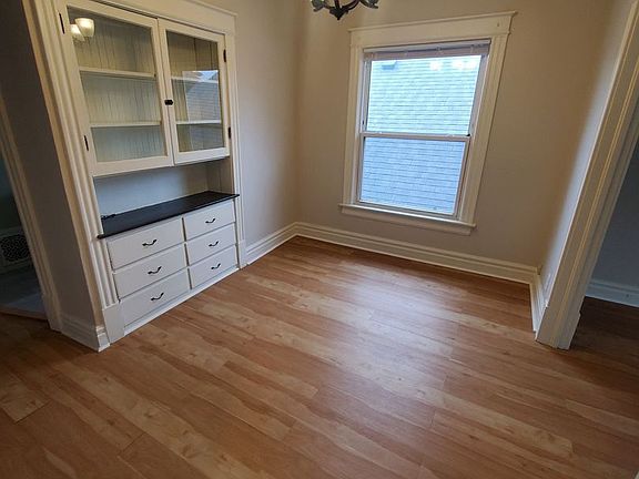 4th image of 1578-1580 S 72nd St #1578