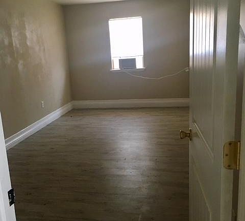 5th image of 5401 Congress Ave