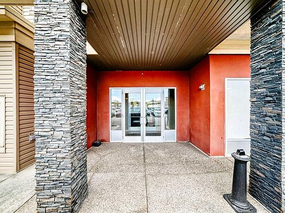 4th image of 403 E Mackenzie Way SW #1208