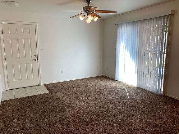 5th image of 2542 W Lark Ave